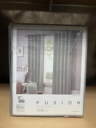 Cortinas 117x137cm Ojal Grises (Par) NUEVAS