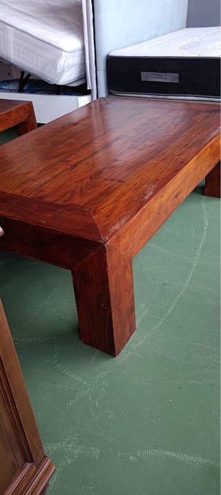 Mesas de madera teteka