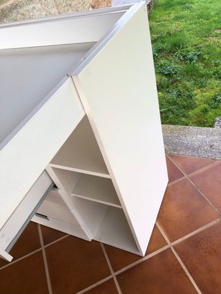 Cambiador de bebé con cajones