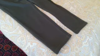 Pantaloni donna verde scuro tag. 50 italiana