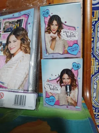 72 sobres Violetta + Álbum Archivador