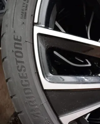 Llantas 19” VW Golf GTI Modelo Adelaide