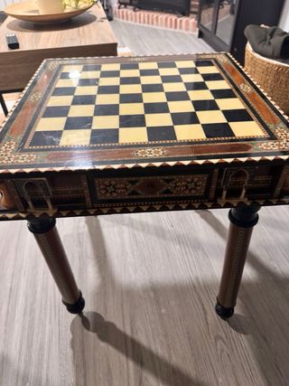 Tablero de ajedrez árabe artesanal