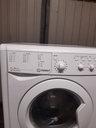 Lavadora secadora Indesit 7kg trasporte incluido