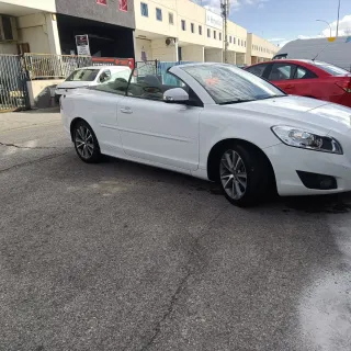 Volvo C70 2010
