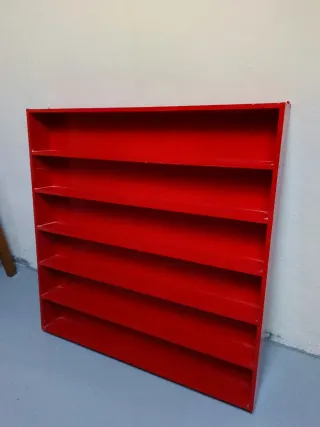 Expositor para miniaturas rojo