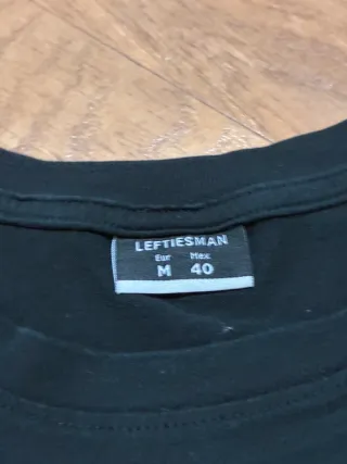 Camiseta Lefties Negra Diseño Japonés Talla M