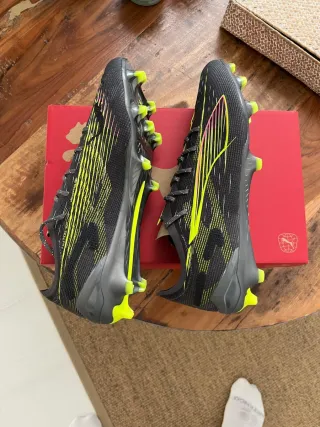 Botas Fútbol PUMA ULTRA 5 ULTIMATE Talla 43