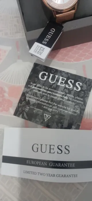 Reloj Guess Mujer Dorado y Blanco