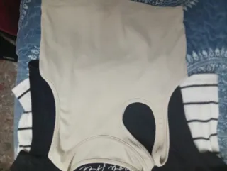 Lote 3 prendas Bershka.precio todo