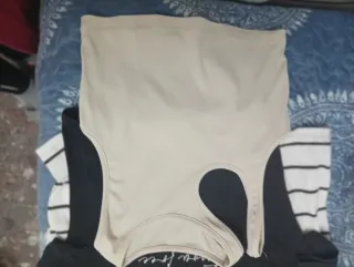 Lote 3 prendas Bershka.precio todo