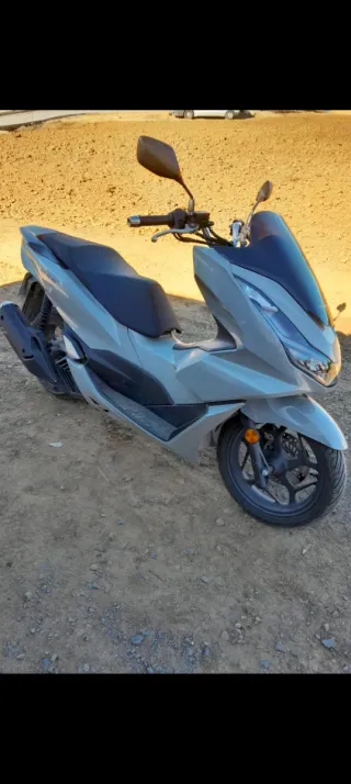 Honda PCX 125 Gris