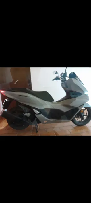 Honda PCX 125 Gris