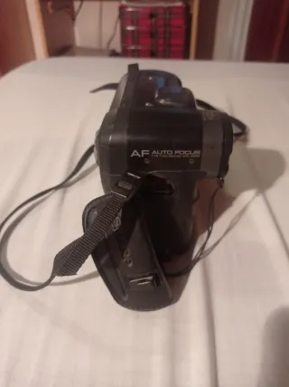 Cámara de video Sharp VL-E49