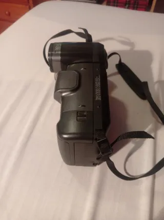 Cámara de video Sharp VL-E49