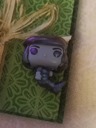 Robin Stranger Things Kinder Joy