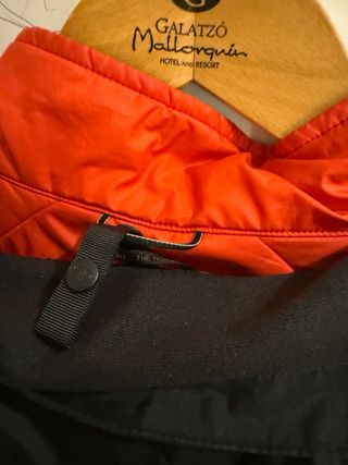 The North Face Hyvent Anorak Negro Rojo
