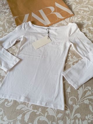 Camiseta Zara manga larga blanca