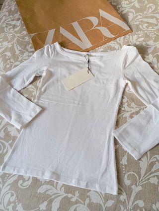 Camiseta Zara manga larga blanca