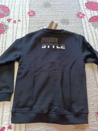 Tuta felpata bambino taglia 8 anni nuova con carte