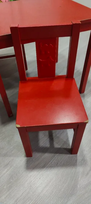 Mesa y 2 Sillas Rojas Infantiles