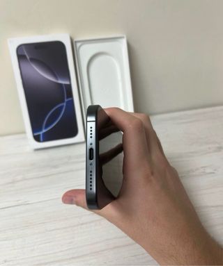 iPhone 16 Pro Max 256GB Negro Espacial