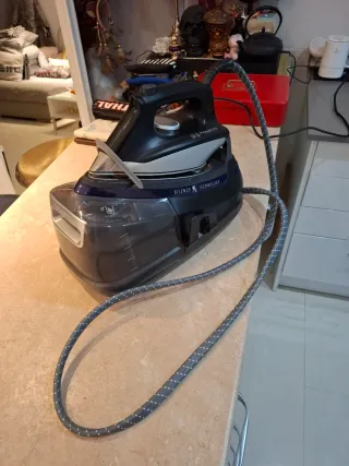 Centro de Planchado Rowenta Silence Steam