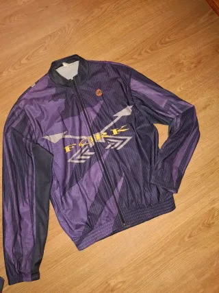 Chaqueta Vintage Morada y Negra