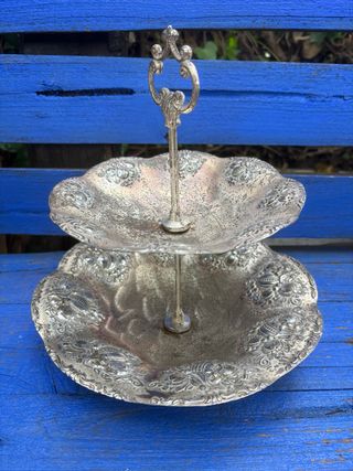 ANTIGUO FRUTERO DE METAL.