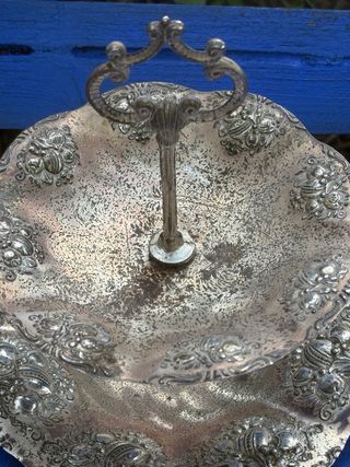 ANTIGUO FRUTERO DE METAL.