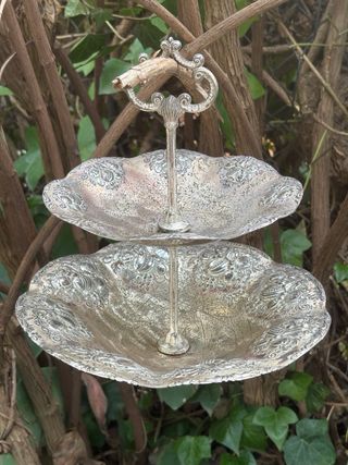 ANTIGUO FRUTERO DE METAL.