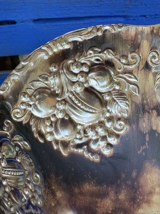 ANTIGUO FRUTERO DE METAL.