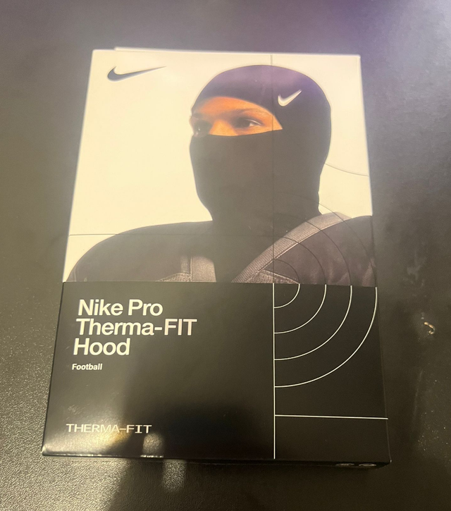 Nike Pro Therma-FIT Hood Balaclava Negro