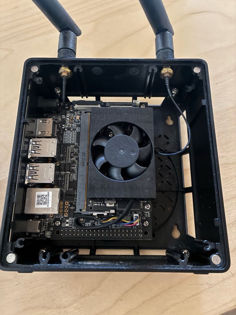 NVIDIA Orin NX 16GB J4012 + wifi + 2TB integrado