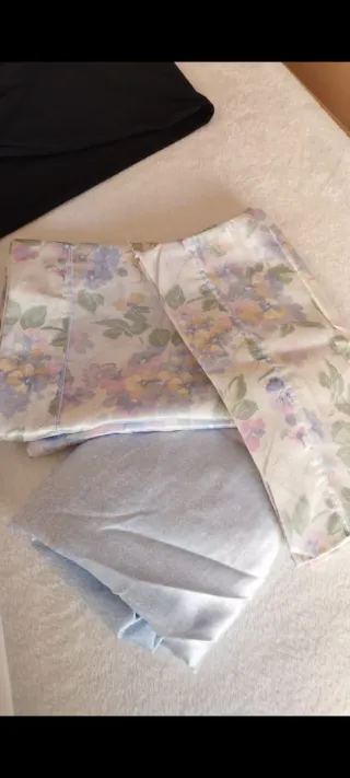 Sábana Raso tonos Azules 135×190