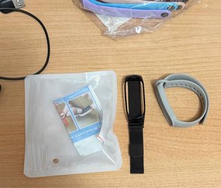 Xiaomi Mi Band 5 - Correas y Cargador