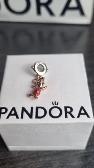 Charm Piglet Disney Pandora Oro Rosa y Rojo
