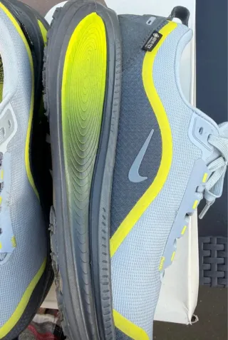 Nike Air Zoom Vomero Gore-Tex Talla 44 A Estrenar