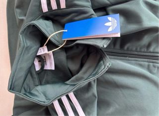 Chaqueta deportiva Adidas verde