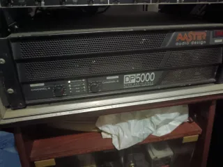 Equipo de sonido: 1 grave y 2 columnas