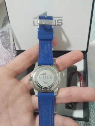 Reloj Lotus Azul y Plateado