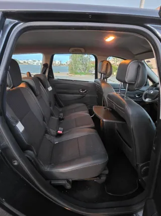 Renault Grand Scenic 2011