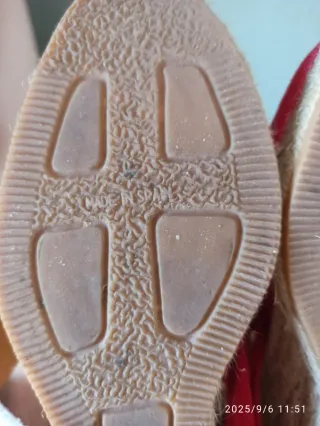 Alpargatas cuña rojas