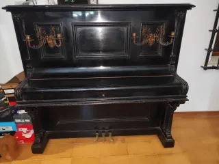 Piano antiguo Ortiz & Cussó