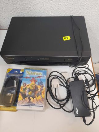 Panasonic NV-SD260 VHS con película Shrek
