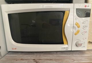 Microondas LG Blanco Grill y defrost casi nuevo