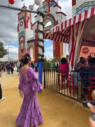 Traje de flamenca morado