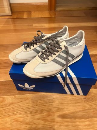 Zapatillas Adidas Talla 38.5 Beige/Blanco