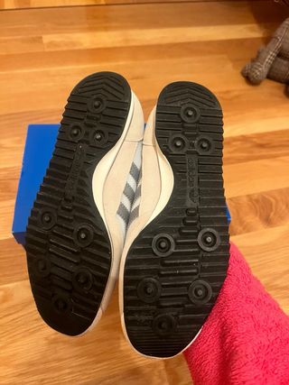 Zapatillas Adidas Talla 38.5 Beige/Blanco