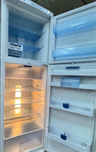 NEVERA DOS PUERTAS BOSCH BLANCO NO FROST